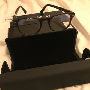 MVMT electronic glare glasses